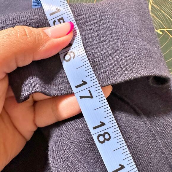 Armani Collezioni Women Silk Blend Long Sleeves Basic Cardigan Top Navy Blue 12 - Picture 16 of 16